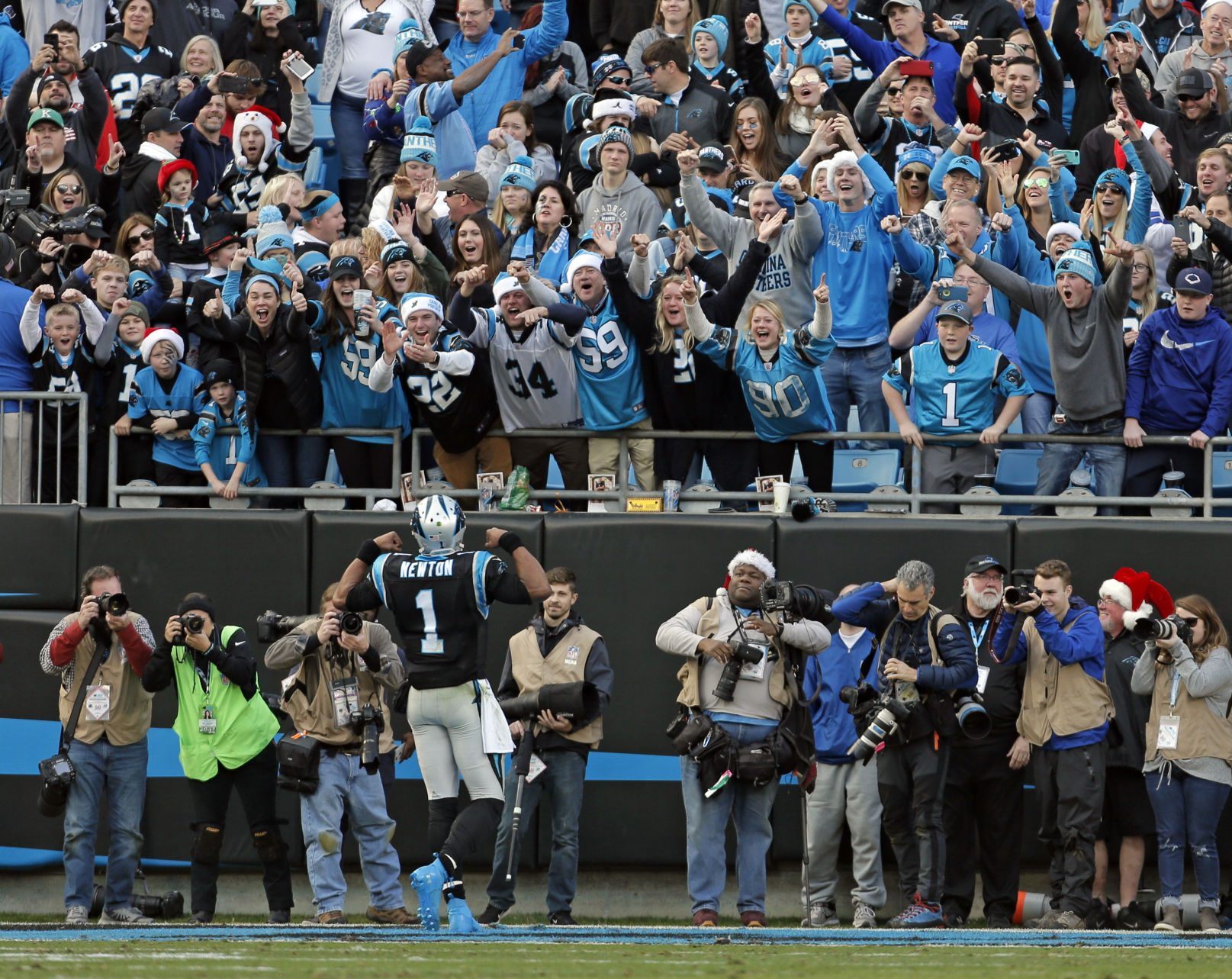 Buccaneers Panthers Football